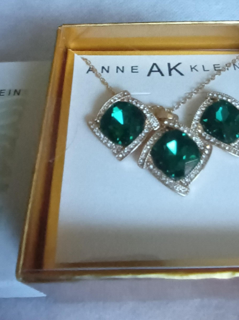 ANNE AK KLEIN EMERALD NECKLACE & EARRINGS BOXED SET
